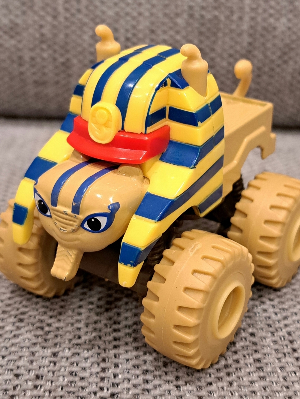 Blaze and the Monster Machines Sphinx Truck Egyptian Diecast 2014 DPL40 Mattel